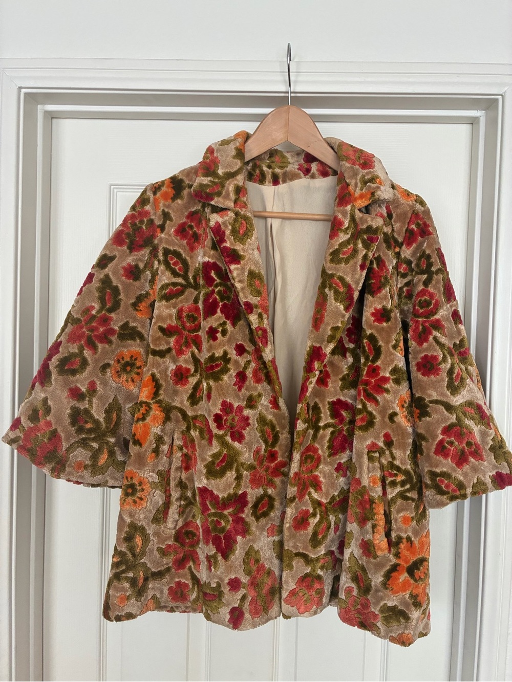 Vintage Floral Tapestry Swing Coat Shawl Collar Pockets